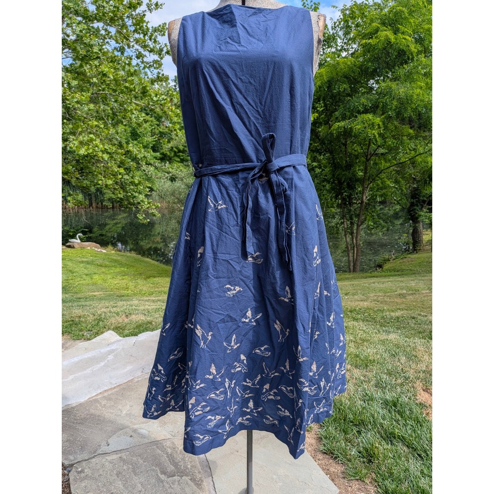 LL bean signature Duck in flight cotton classic dress 6 8